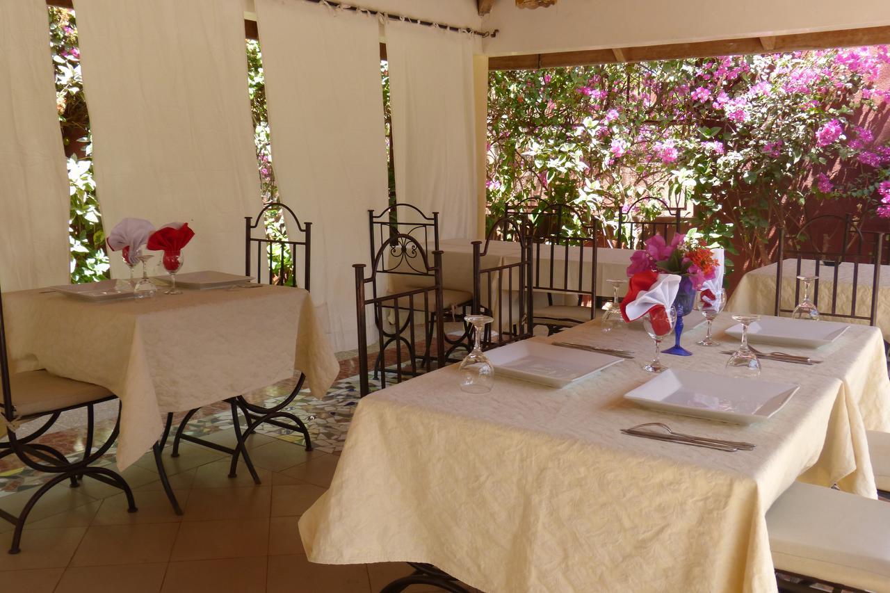 Hotel Grazia Maria M'Bour Esterno foto